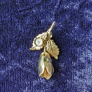 Vintage Gold Color Flower Pendant With 10K Gold (?) Diamond Enhancer